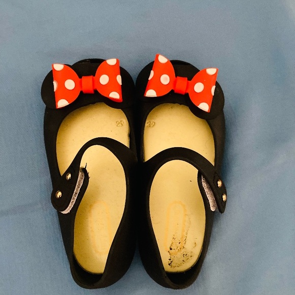 Toddler, Black Mary Jane Style shoes, with red/white bows. - Picture 1 of 4